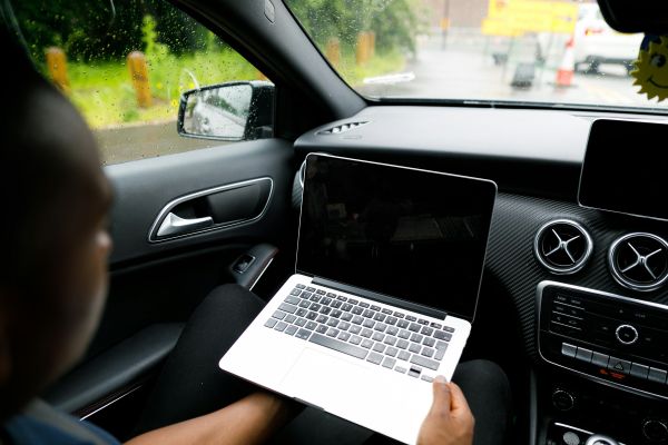 Top conseils pour choisir une assurance auto en ligne moins chère