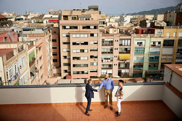 Comment une agence immobilière en espagne simplifie votre achat ?